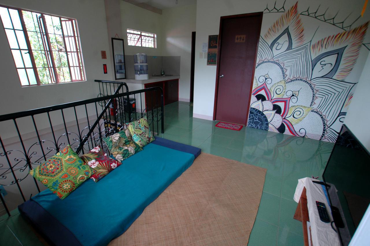 Treffpunkt 5300 Hostel Puerto Princesa Dış mekan fotoğraf