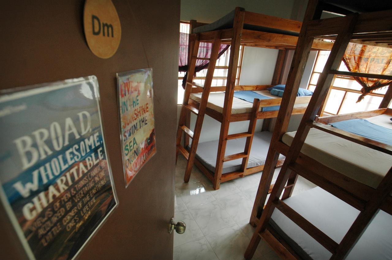 Treffpunkt 5300 Hostel Puerto Princesa Dış mekan fotoğraf