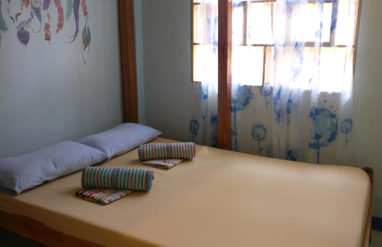 Treffpunkt 5300 Hostel Puerto Princesa Dış mekan fotoğraf