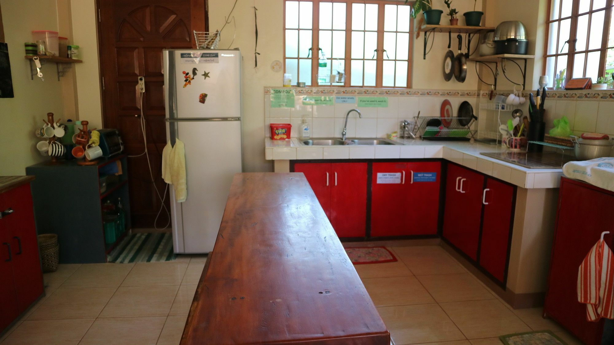 Treffpunkt 5300 Hostel Puerto Princesa Dış mekan fotoğraf